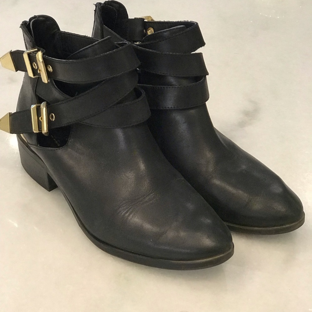 Seychelles Scoundrel Black Leather Booties